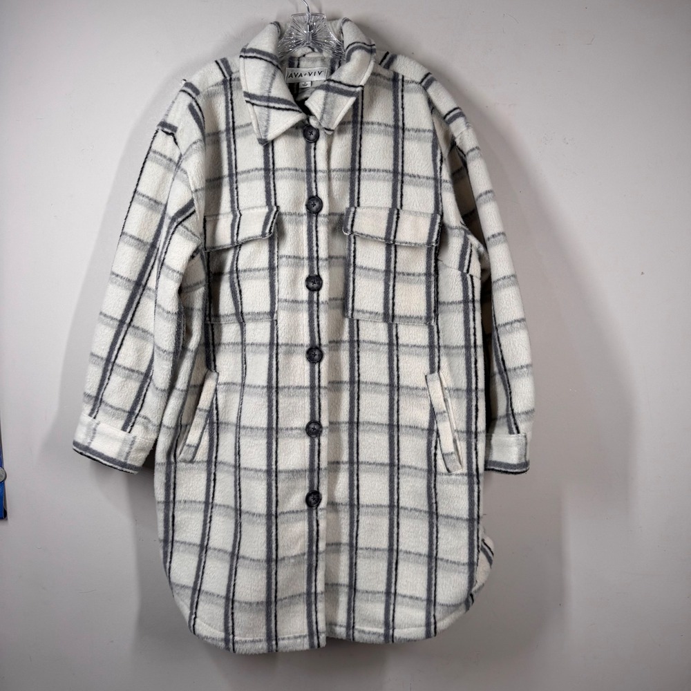 Ava & Viv Womens Sz 1X Plaid Longline Shacket Cream Grey Button Front Jacket